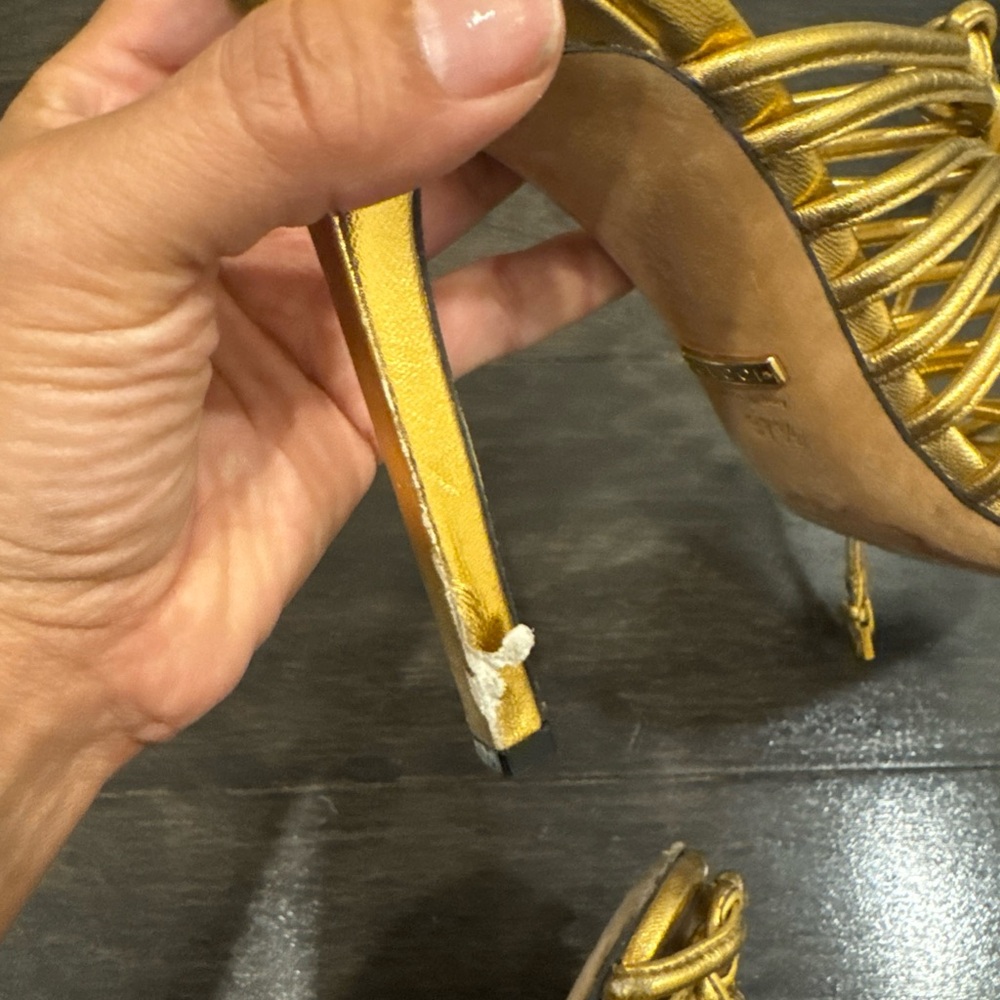 Gucci Women's Metallic Gold Woven Heels - Picture 8 of 12